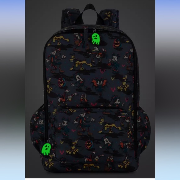 SOLD OUT! 2023 DISNEY PARKS HALLOWEEN PARKS BACKPACK - Picture 2 of 3